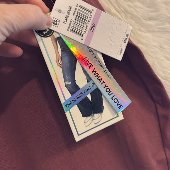 NWT Tinseltown Hi-Rise Flare Pants Size 22W - Picture 6 of 12